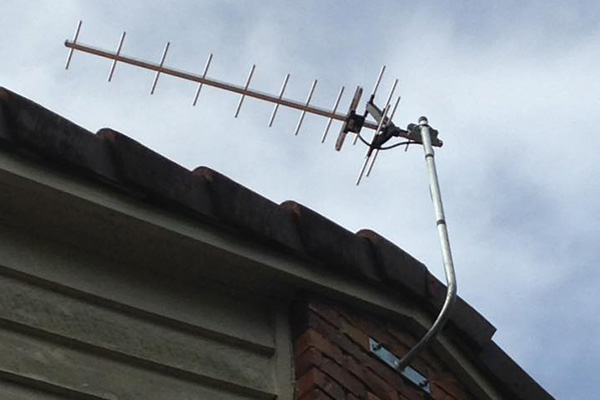 Why Direct Antennas Are Better Than Cable And Satellite