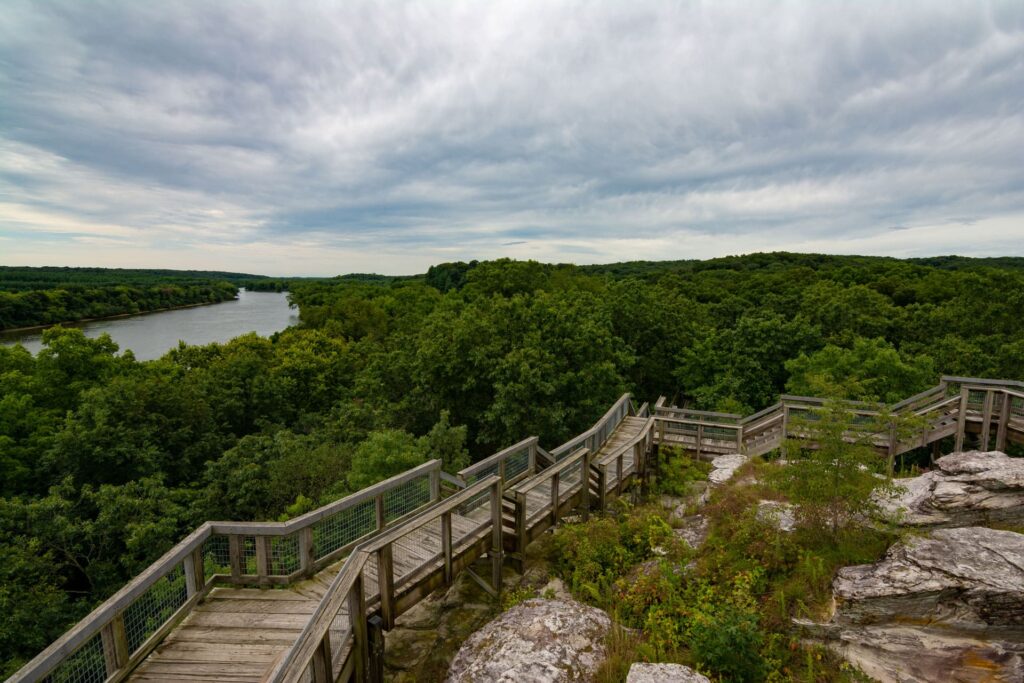 Explore The Best State Parks In Illinois
